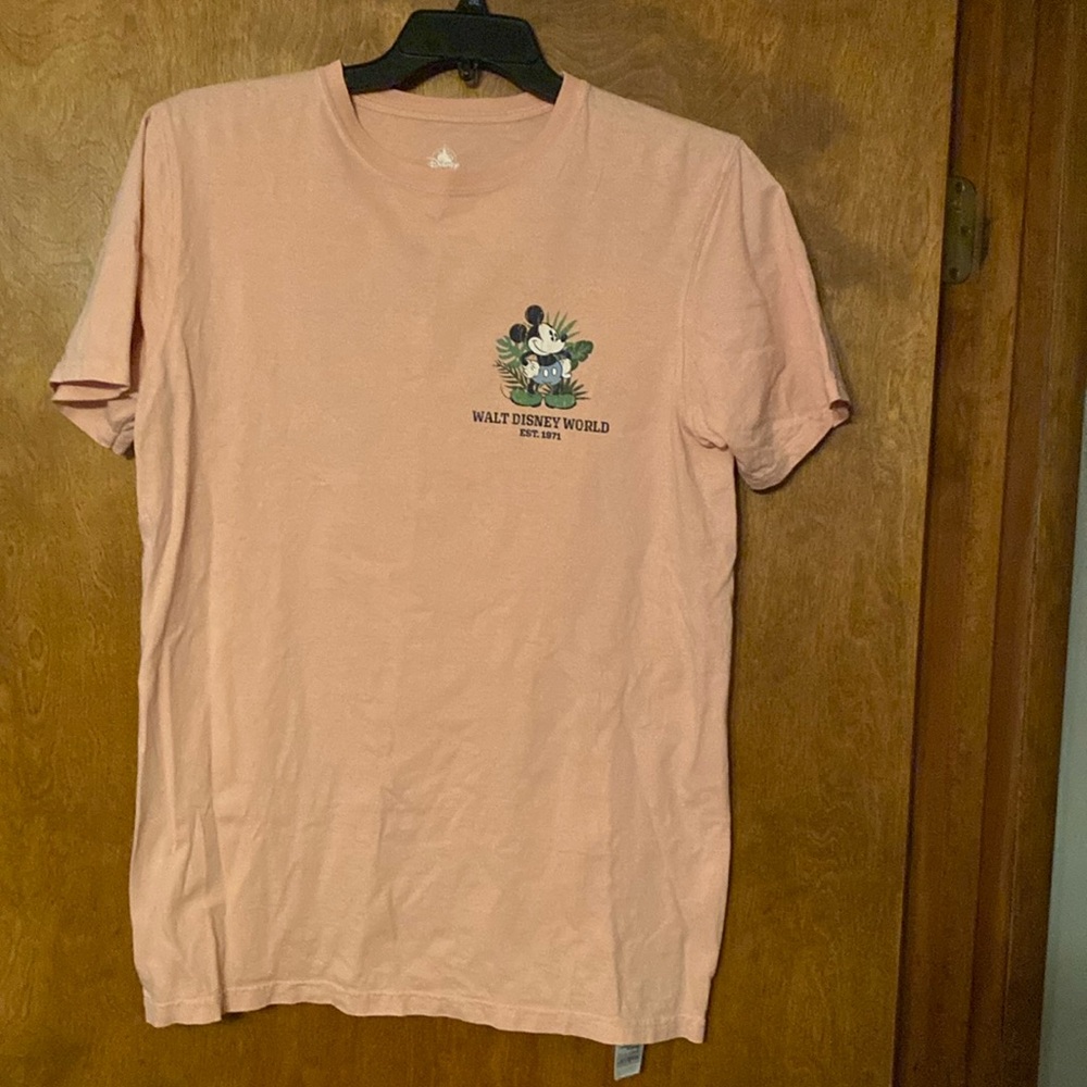 Walt Disney T-shirt size small